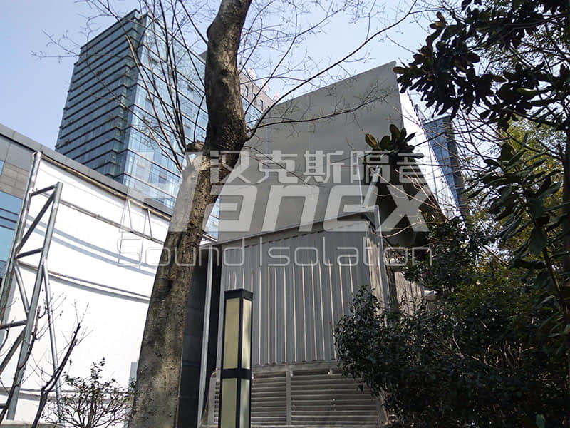 湖州賓館空調(diào)冷卻塔隔音降噪項(xiàng)目案例照片 湖州賓館空調(diào)冷卻塔隔音降噪項(xiàng)目案例照片