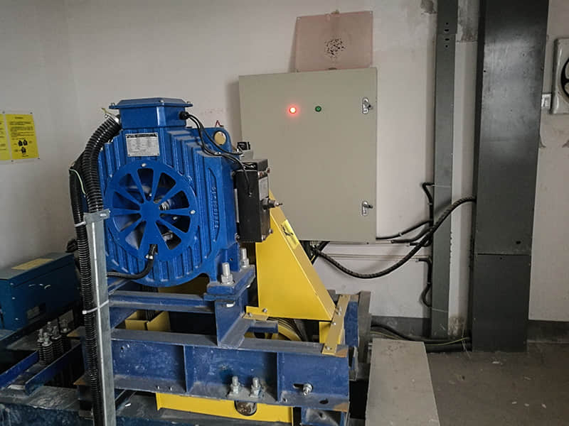 南京電梯降噪處理的噪音治理現(xiàn)場(chǎng)照片 南京電梯降噪處理的噪音治理現(xiàn)場(chǎng)照片